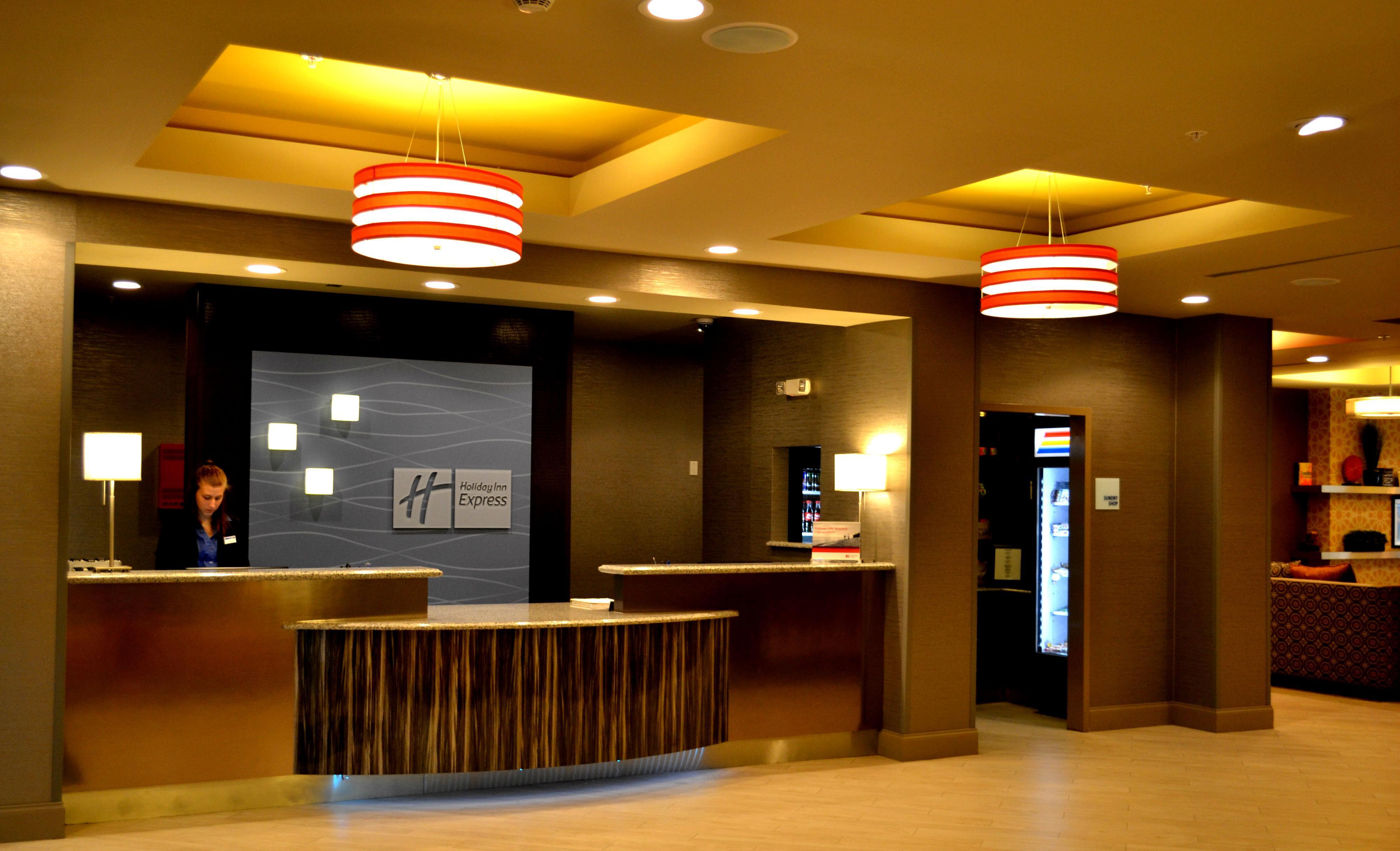 Holiday Inn Express Covington-Madisonville By Ihg Buitenkant foto