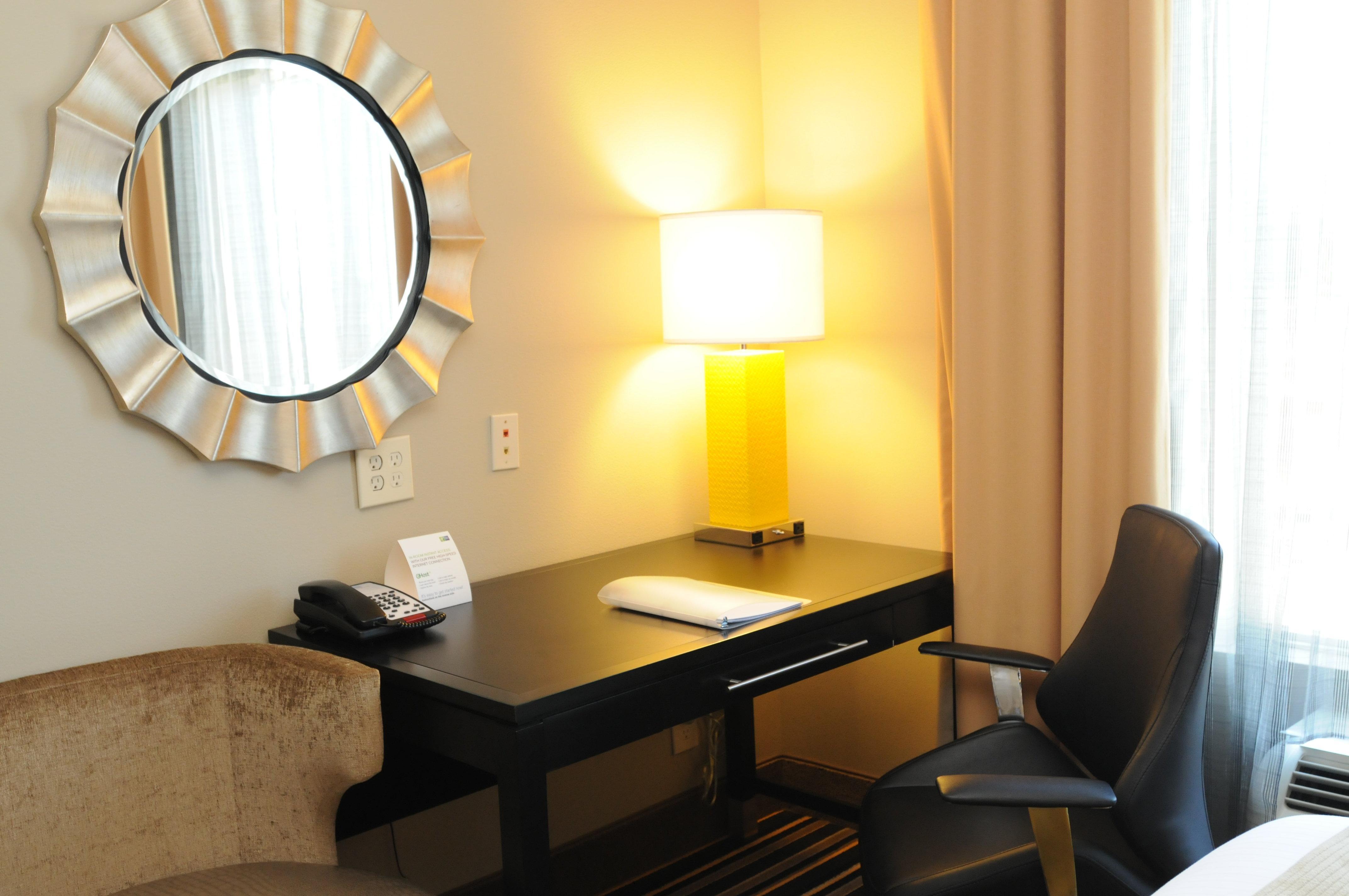 Holiday Inn Express Covington-Madisonville By Ihg Buitenkant foto