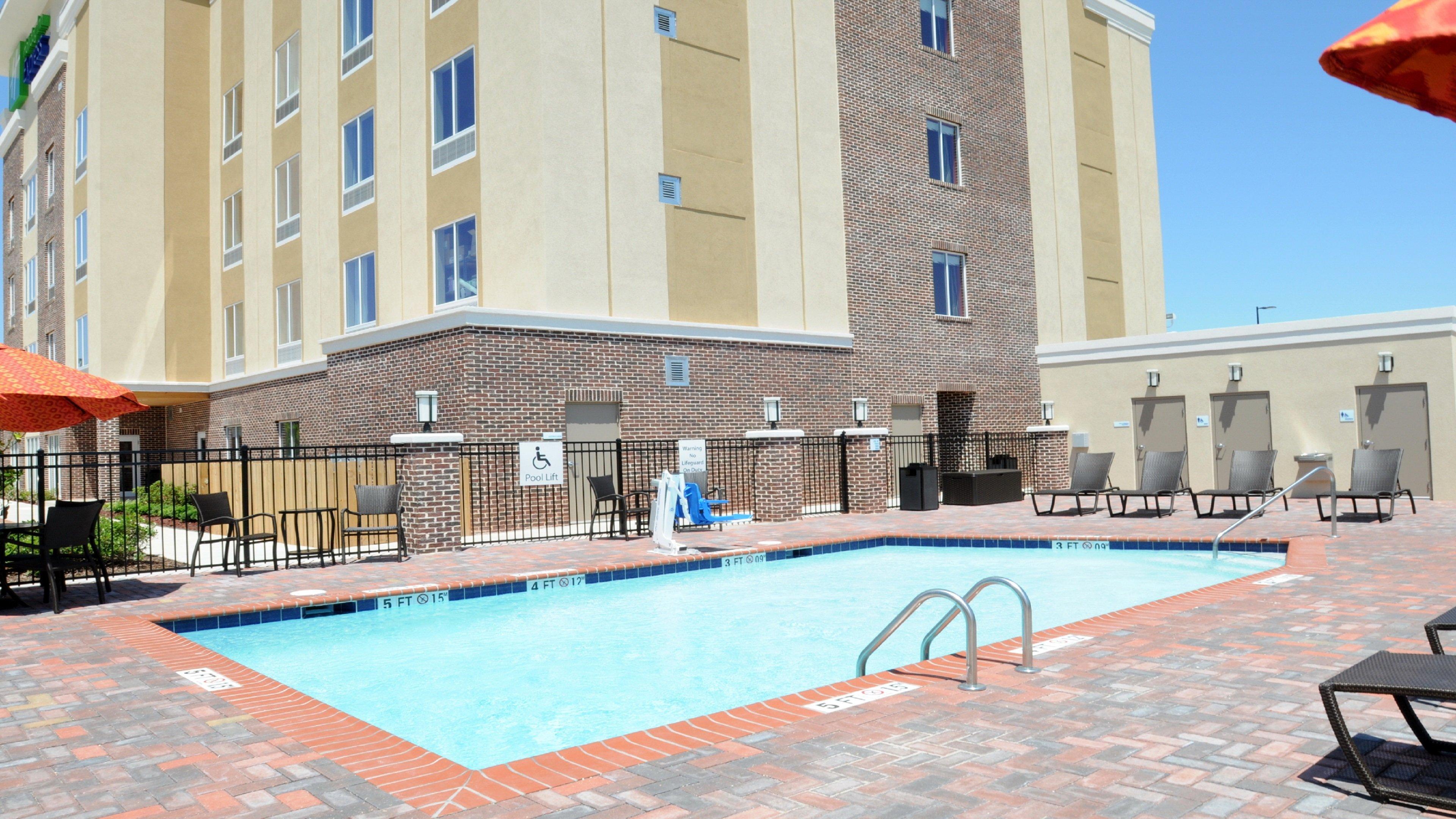 Holiday Inn Express Covington-Madisonville By Ihg Buitenkant foto