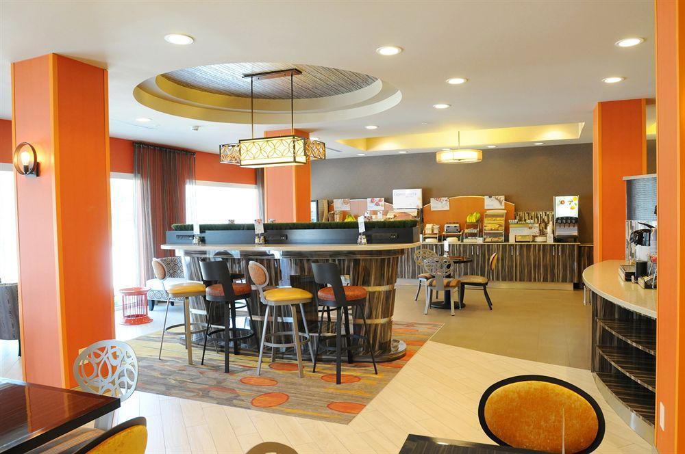 Holiday Inn Express Covington-Madisonville By Ihg Buitenkant foto