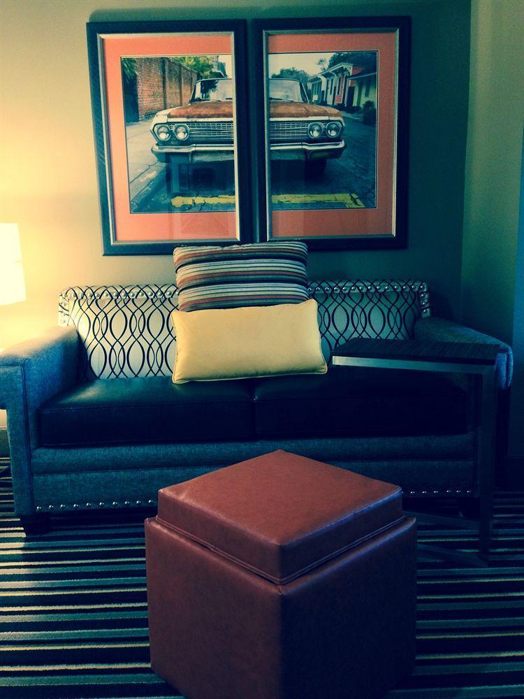 Holiday Inn Express Covington-Madisonville By Ihg Buitenkant foto