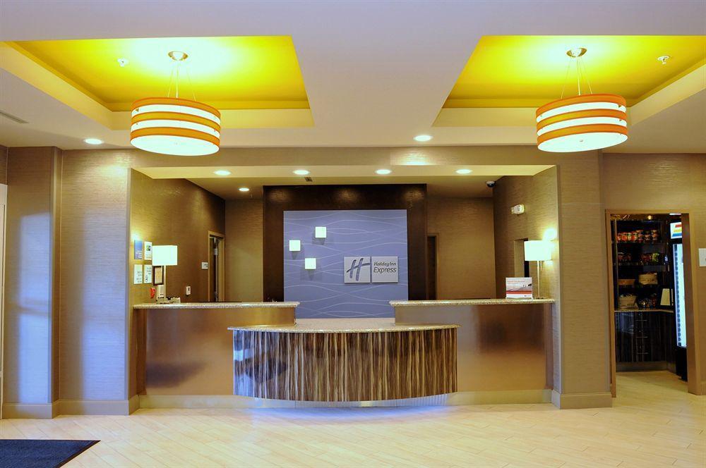 Holiday Inn Express Covington-Madisonville By Ihg Buitenkant foto